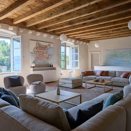 Renaissance Palace Ghetaldi 1516 Sudurad