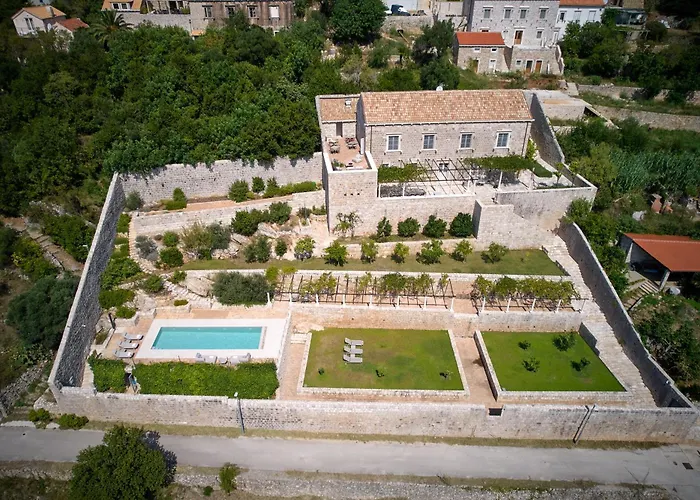Renaissance Palace Ghetaldi 1516 * Sudurad