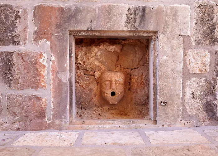 Renaissance Palace Ghetaldi 1516 * Sudurad