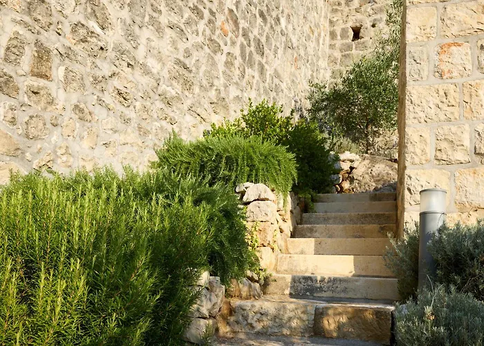 Renaissance Palace Ghetaldi 1516 *