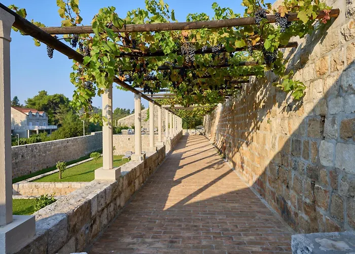 Renaissance Palace Ghetaldi 1516 Villa