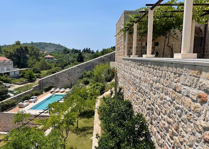 Renaissance Palace Ghetaldi 1516 Sudurad