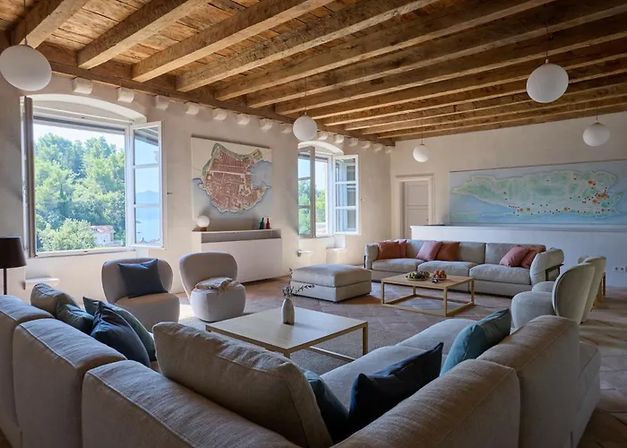 Renaissance Palace Ghetaldi 1516 Sudurad