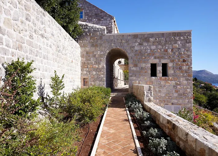 Renaissance Palace Ghetaldi 1516 *